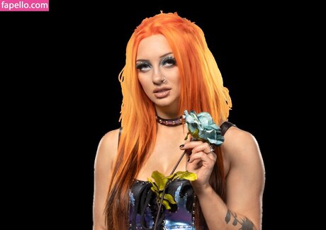 gigidolin naked model pic