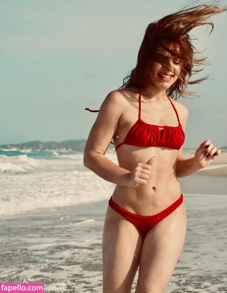 Keira Riff exclusive star pics