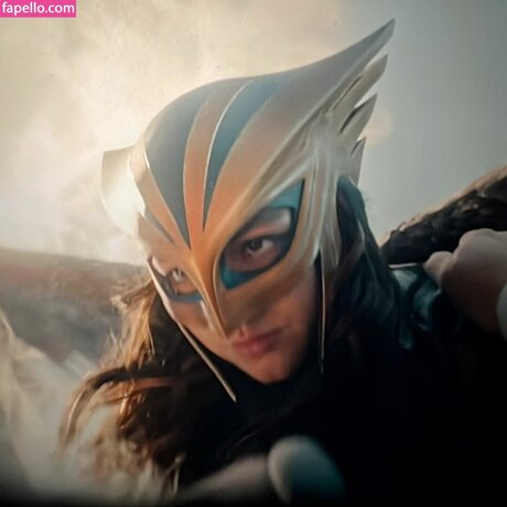 DCU Women model erotic images