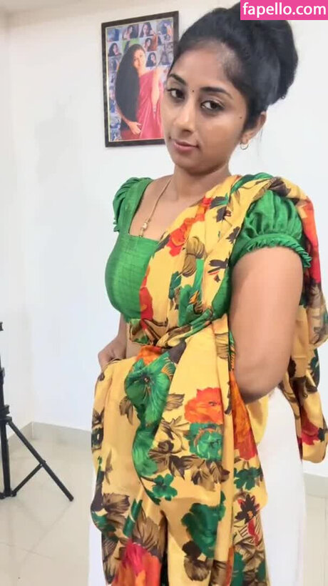 Sharmy Vlogs star art photos