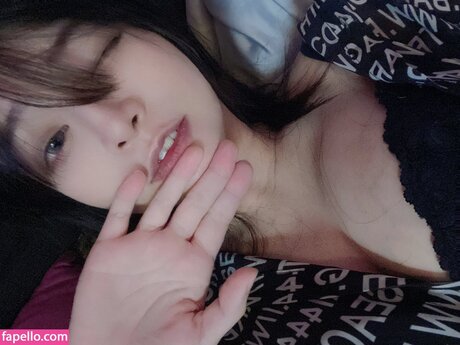 Angelakuo nice actress pic