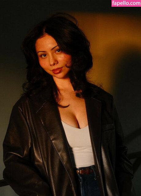 Amber Cosette top star photo