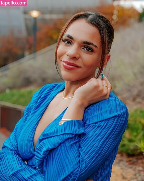 Amber Reacts model xxx picture