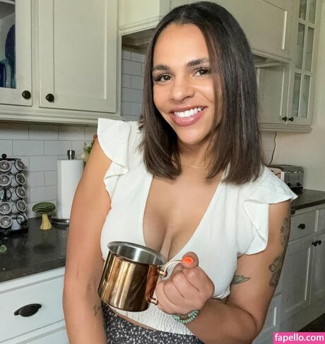 Amber Reacts nudes model picture