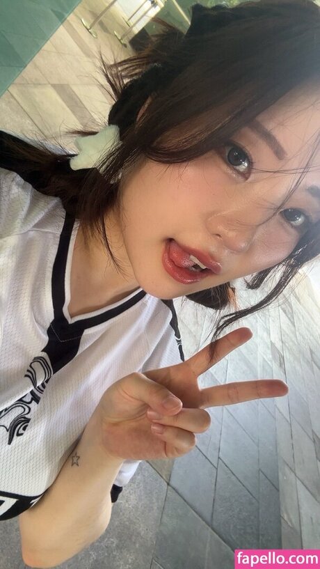 Starriebun exclusive model photos