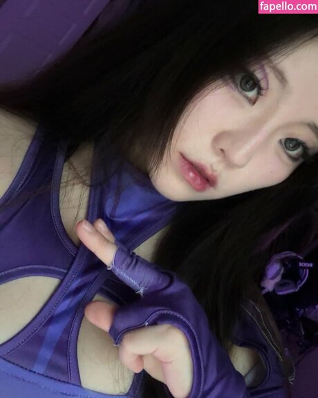 Starriebun pornographic model photos