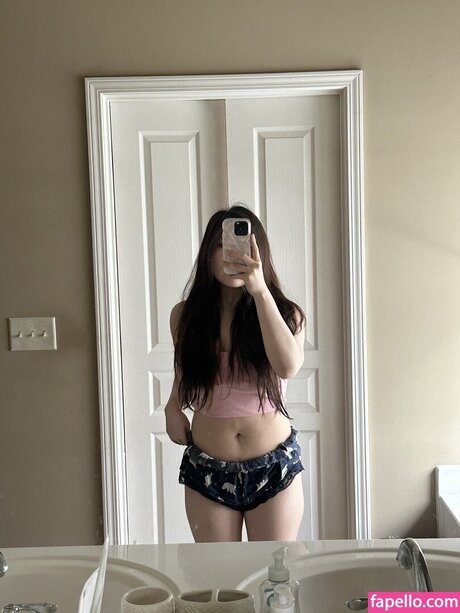 Starriebun porn model pic