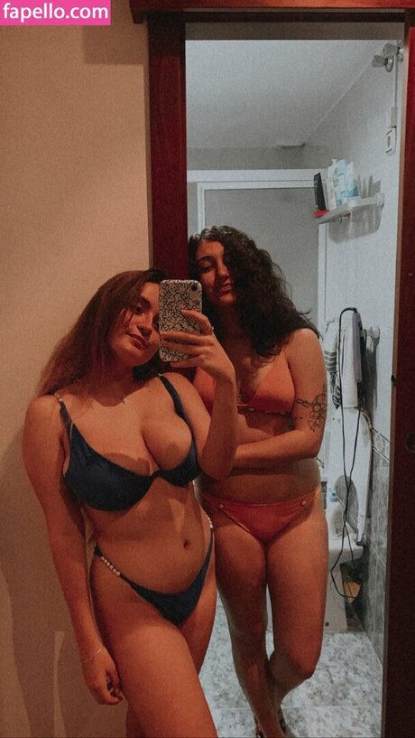 Meryendame hot actress pictures