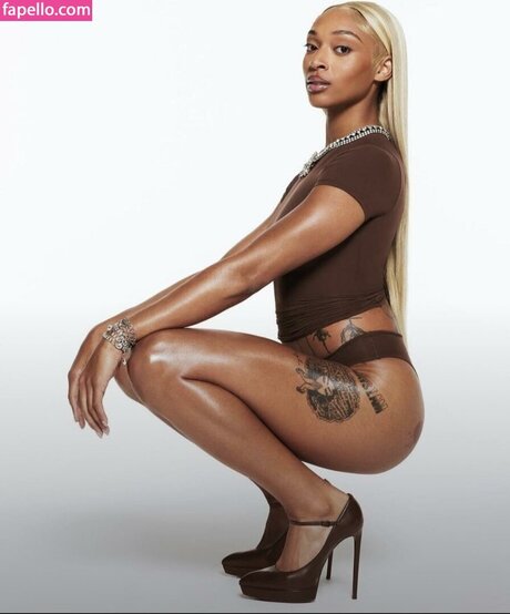 Dijonai Carrington model naked pic