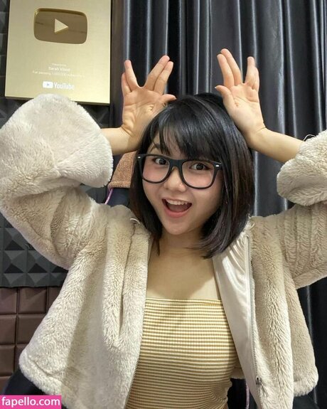 Sarahviloid top actress images