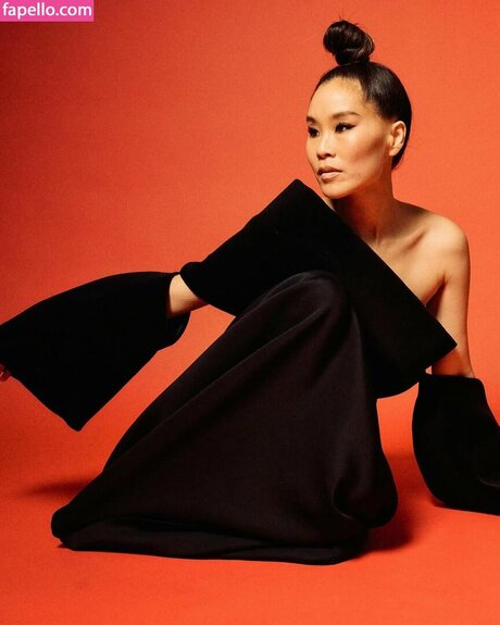 Alicia Hannah Kim beautiful model photo