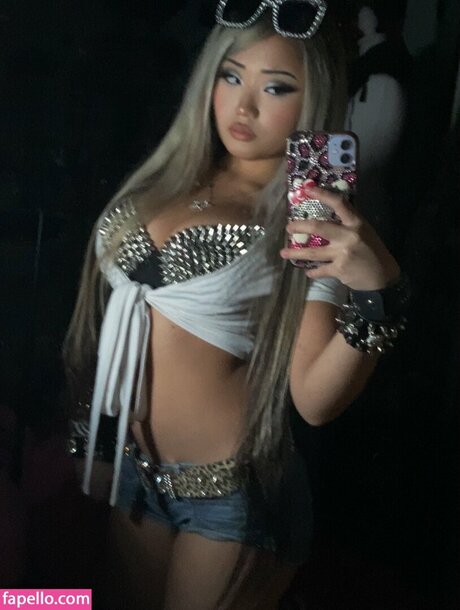 Miley Vang model gallery