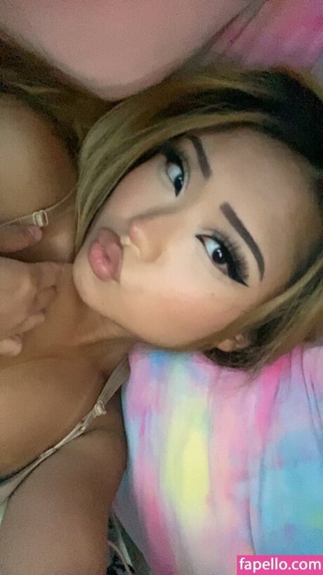 Miley Vang perfect actress photos