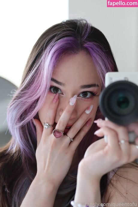 Queen Tofu sexy pornstar images