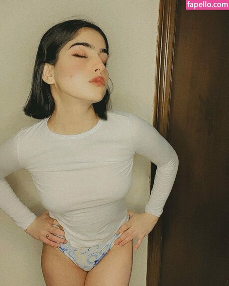 Jasneet Kaur model picture