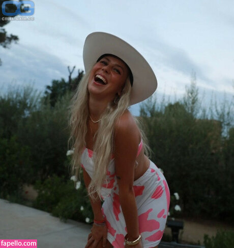 halieywelch pornstar pretty photo