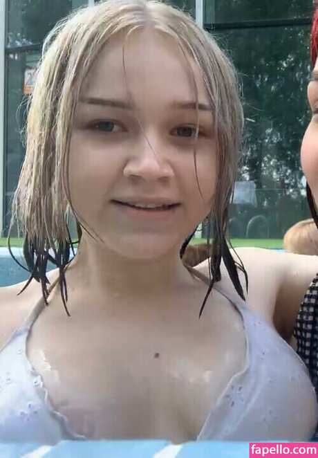 Morphe ya model best photo