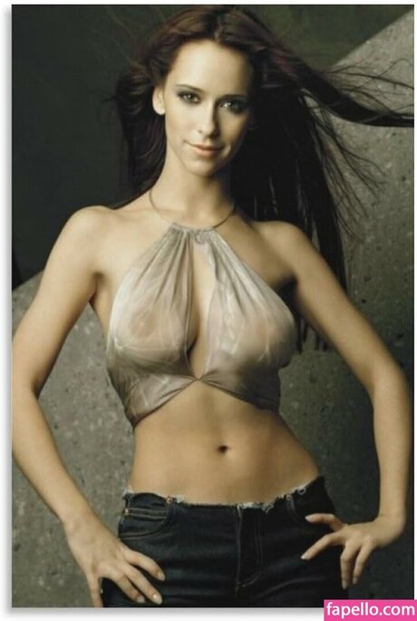 jenniferLoveHewitt star nice images
