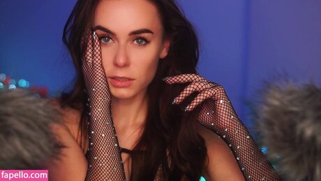 HeyHelen ASMR nudes model photos