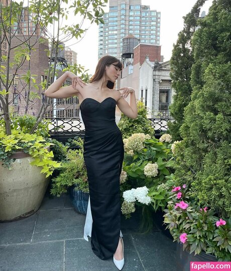 Caylee Cowan pornstar erotic pictures