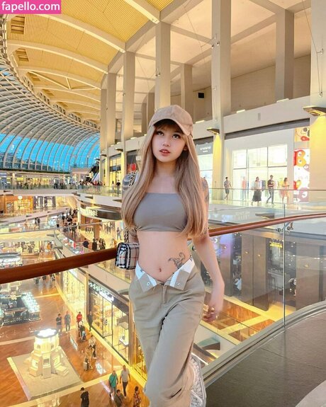 natashaznrl model porn photo