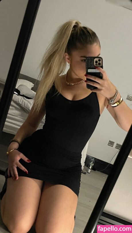 Charlie Ferarie adult actress img