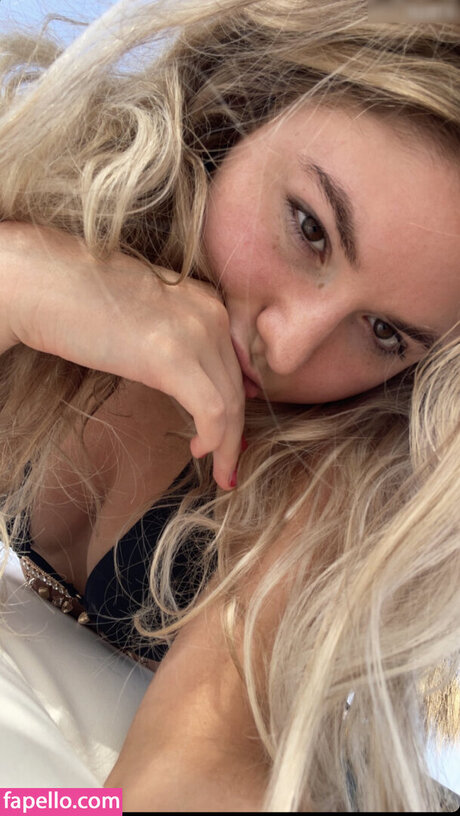 Charlie Ferarie adult star img