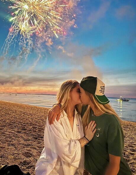 Lucy Blanc pornographic model archive