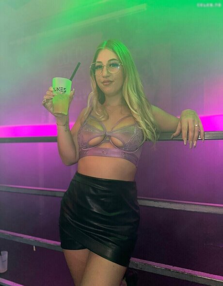 TamyTation model best photo