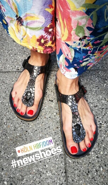 Wolke Hegenbarth thumbnail