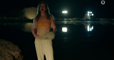 Wolke Hegenbarth star top pic