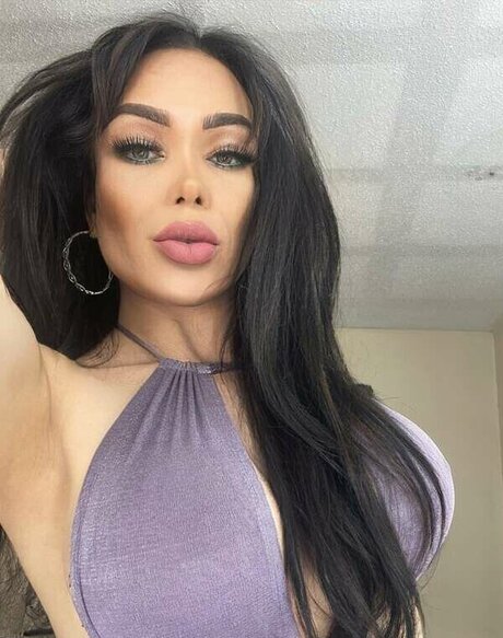 Devany Soto star best photos