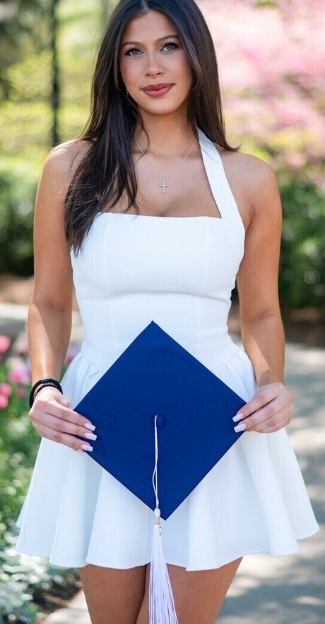 Nicolena Schoonmaker Nicolenaschoonmaker model hot img