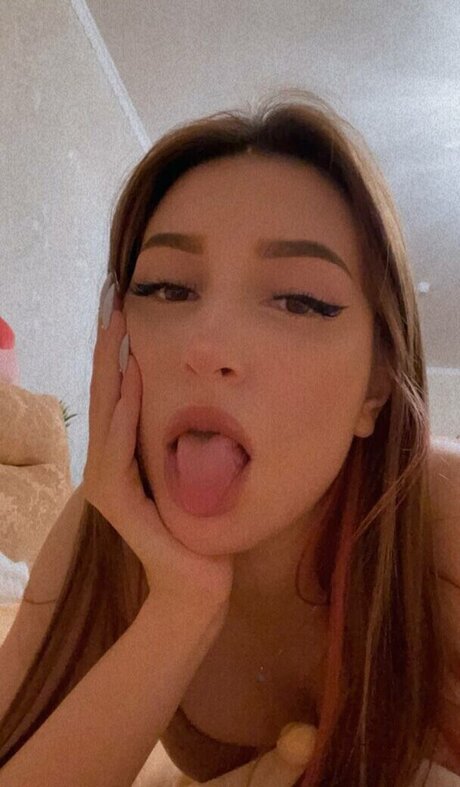 leonesan naked star archive