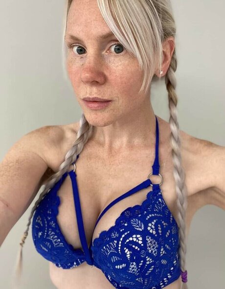 Donna Shepherd hd actress picture