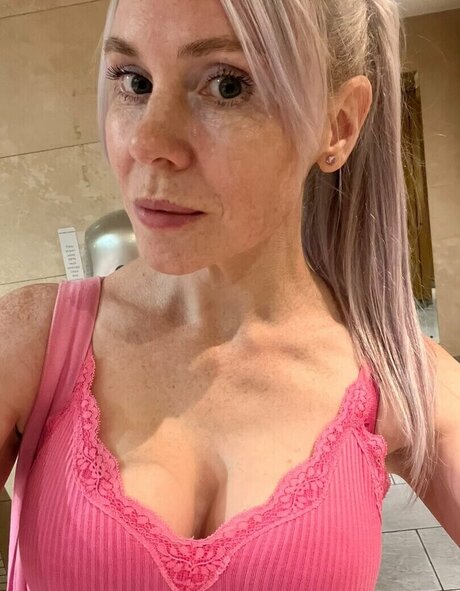 Donna Shepherd profile pic