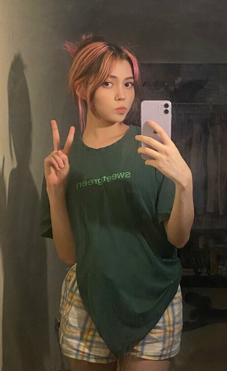 Sidsityttv hot model photo