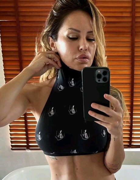 Deborah De Luca beautiful model galleries