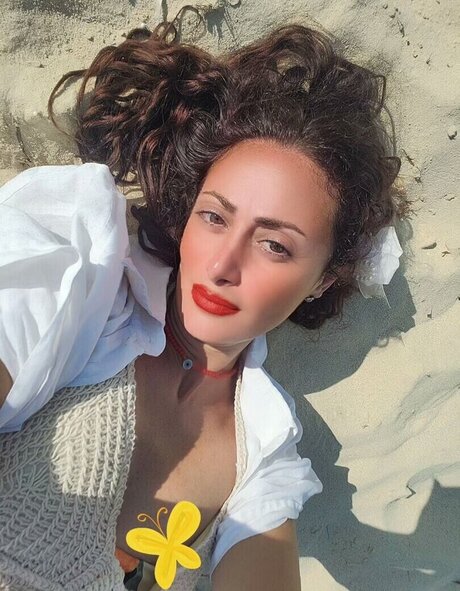 Menna Tayseer best pornstar pics