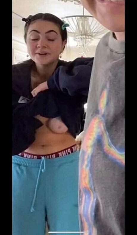 Sara Hesri nude pornstar image