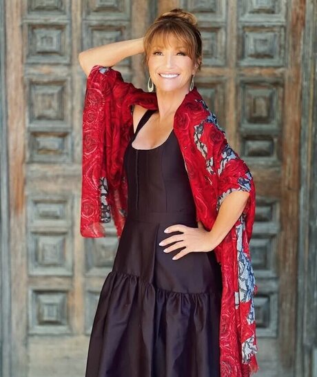 Jane Seymour pretty actress pics