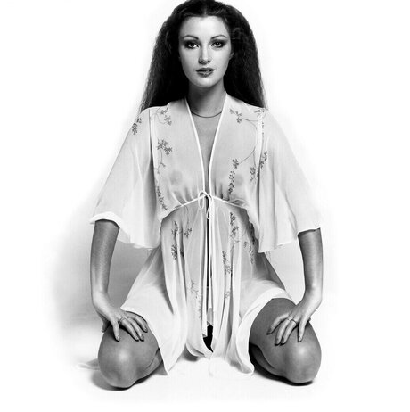 Jane Seymour hot model photos