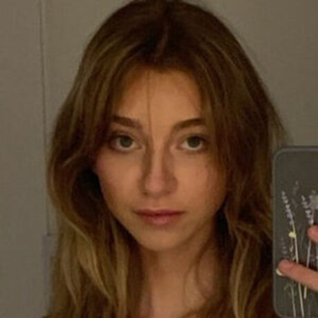 Nursevirg model adult pic