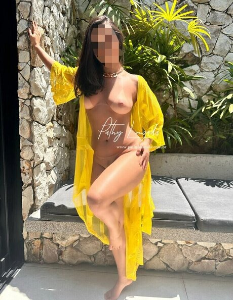 Pathy Louzada sexy star pictures