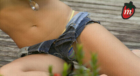 Morango Collection porn model archive