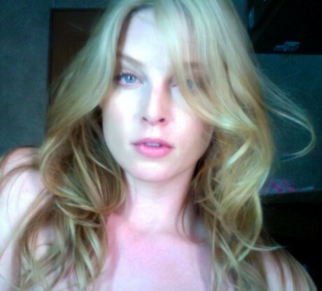 Rachel Nichols thumbnail