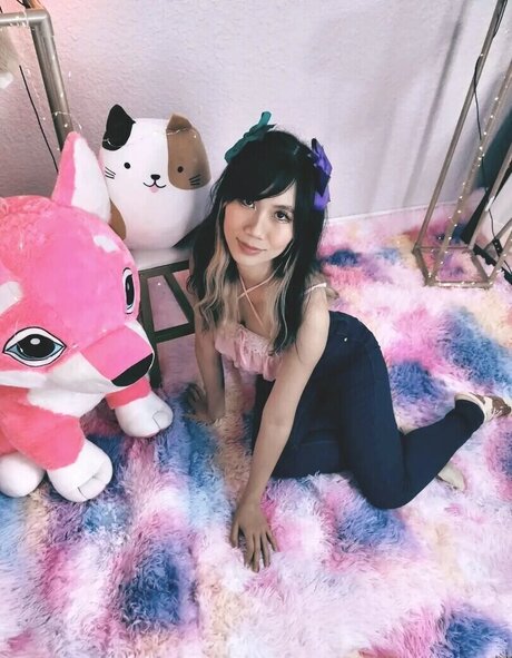 Bessy Q pornstar high quality img