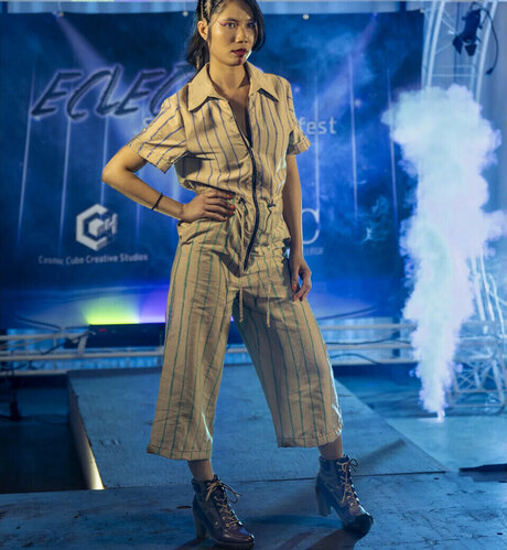 Bessy Q erotic actress galleries