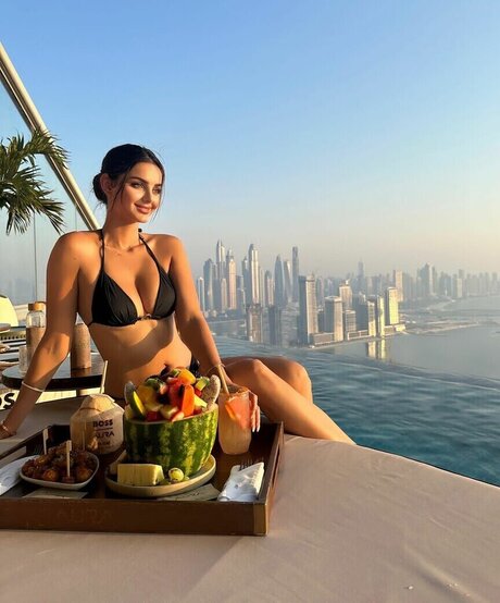 Mahlagha Jaberi beautiful actress pics