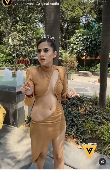 Urfi Javed thumbnail